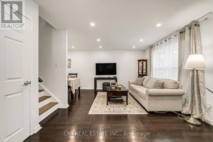 39 Brightway Crescent — photo 18 of 40