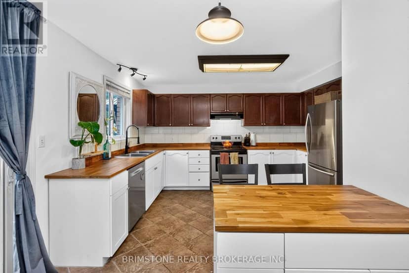 32 Wessenger Drive — photo 12 of 40