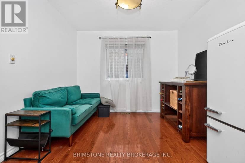 32 Wessenger Drive — photo 4 of 40