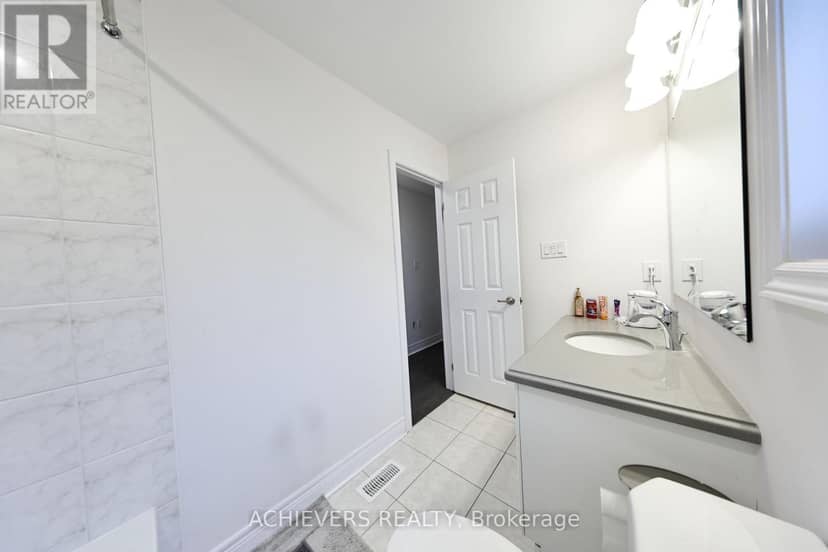 52 Branigan Crescent — photo 37 of 40