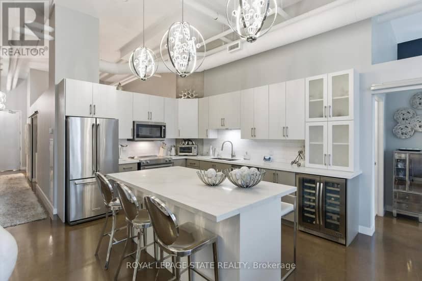 PH10 - 66 Bay Street S — photo 10 of 40