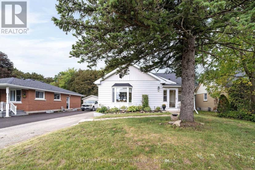 11 Dundas Street W — photo 2 of 40