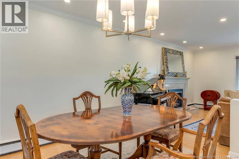 81 Athlone Avenue — photo 11 of 40
