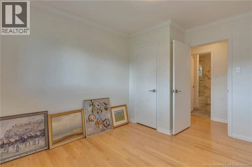 81 Athlone Avenue — photo 18 of 40