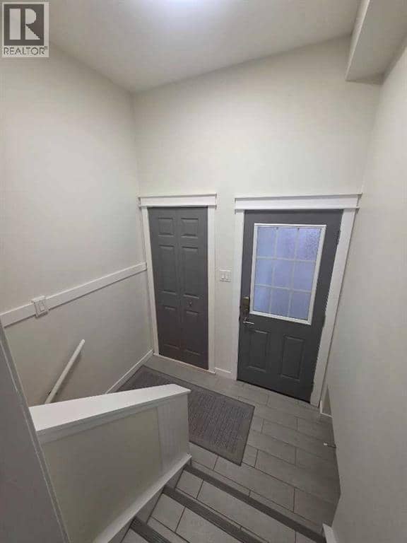 1425 Scenic Drive S — photo 11 of 40