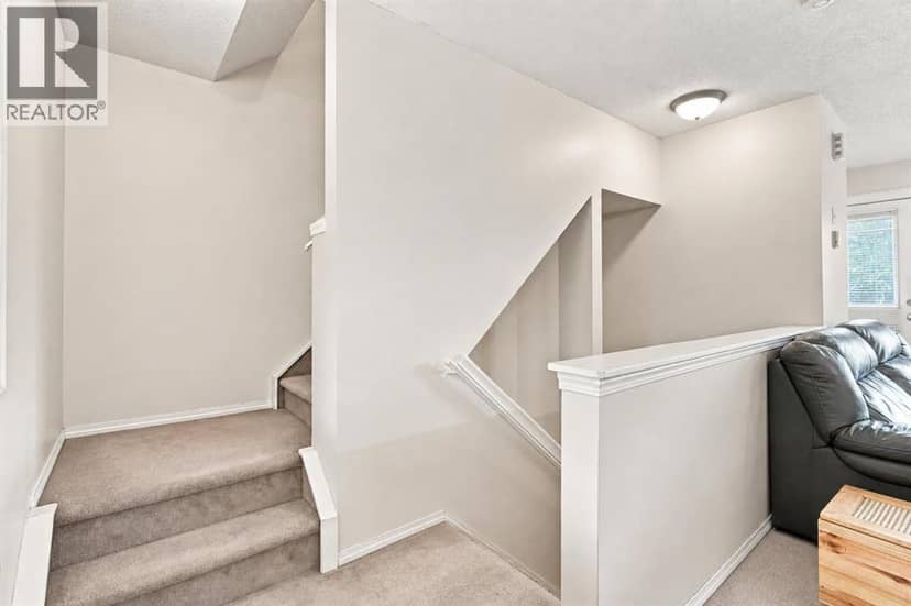 106 Panamount Drive NW — photo 13 of 35