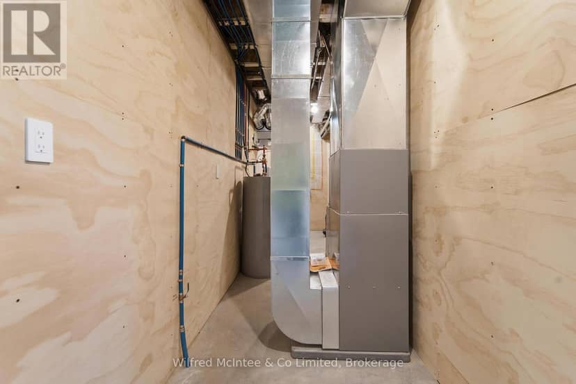 38 Galen Street — photo 29 of 36
