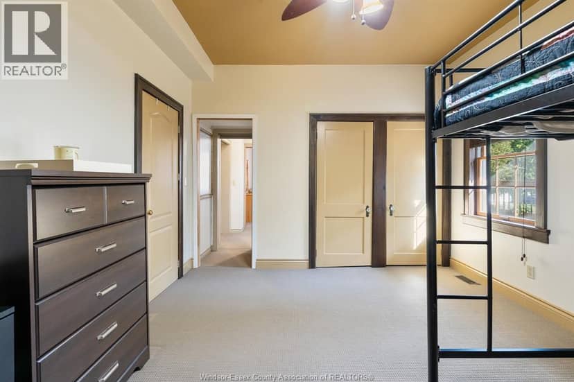 71 Scott DRIVE — photo 34 of 40