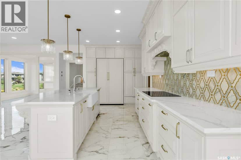4204 Elderberry CRESCENT E — photo 11 of 40