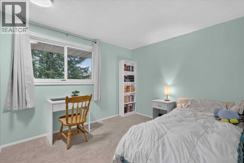 120 Aboyne Place NE — photo 28 of 40