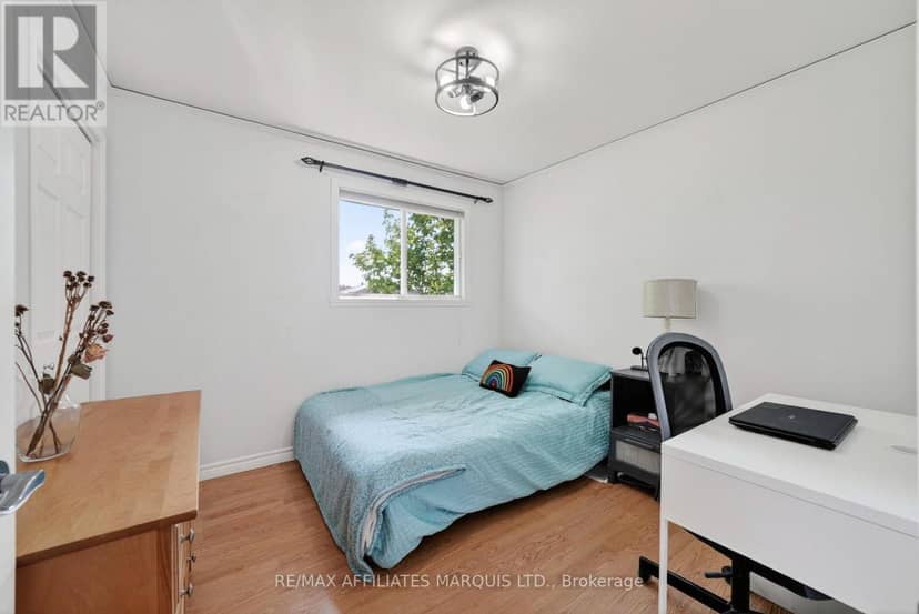 2706 Ross Avenue — photo 9 of 19