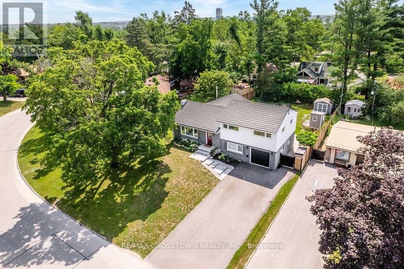 11 Castle Drive — photo 1 of 40