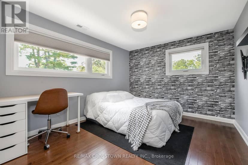 11 Castle Drive — photo 23 of 40