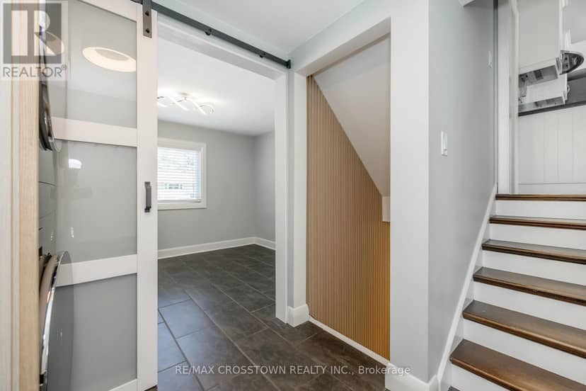 11 Castle Drive — photo 28 of 40