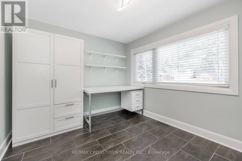 11 Castle Drive — photo 29 of 40