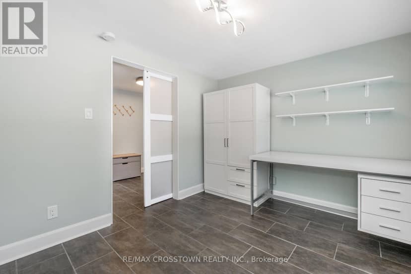 11 Castle Drive — photo 30 of 40