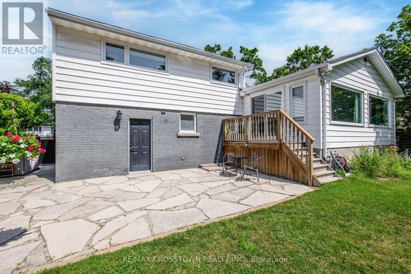 11 Castle Drive — photo 38 of 40