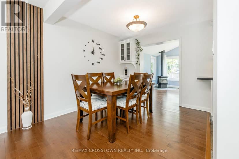 11 Castle Drive — photo 7 of 40