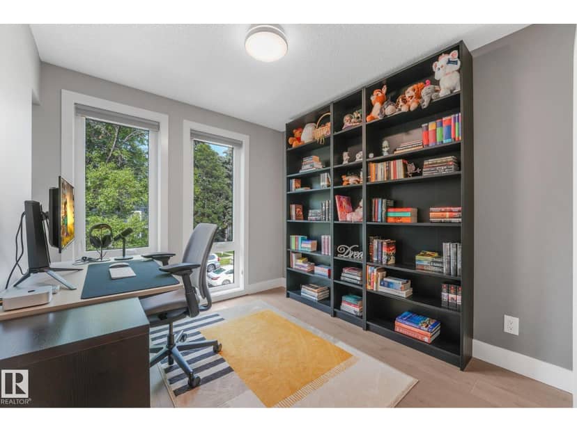 8715 83 AV NW — photo 23 of 40