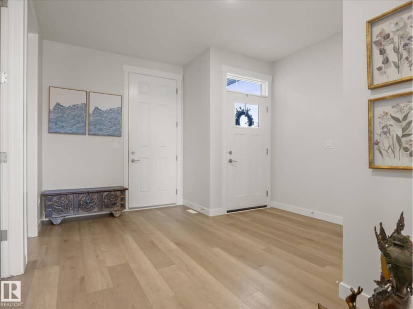 431 30 AV NW — photo 9 of 40