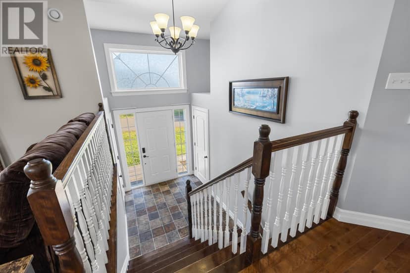 30 Alderwood Avenue — photo 2 of 40