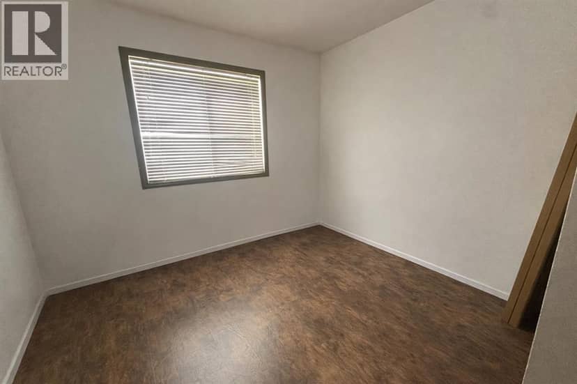 200 Upland Boulevard W — photo 21 of 29
