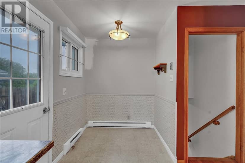 494 James Street — photo 12 of 36