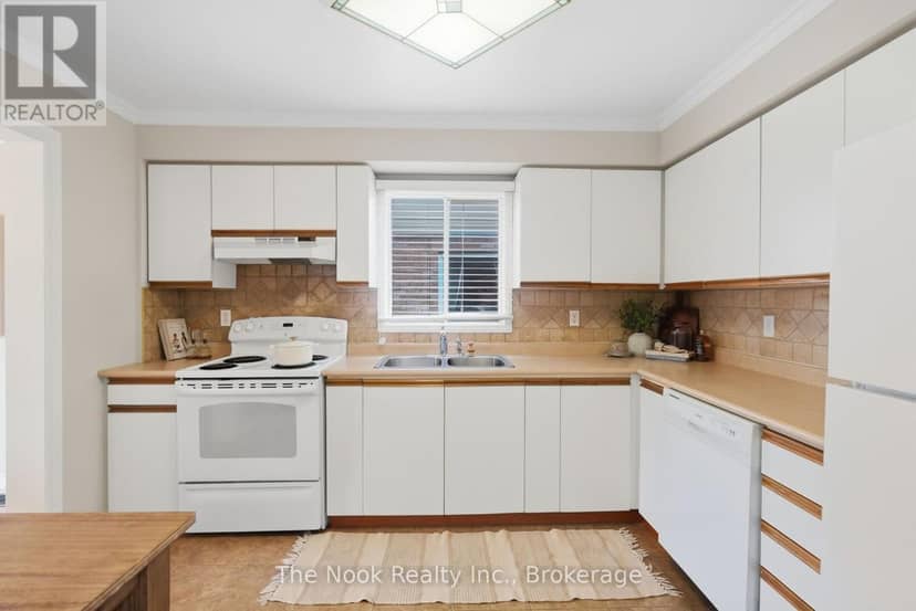 16 Kershaw Street — photo 20 of 40
