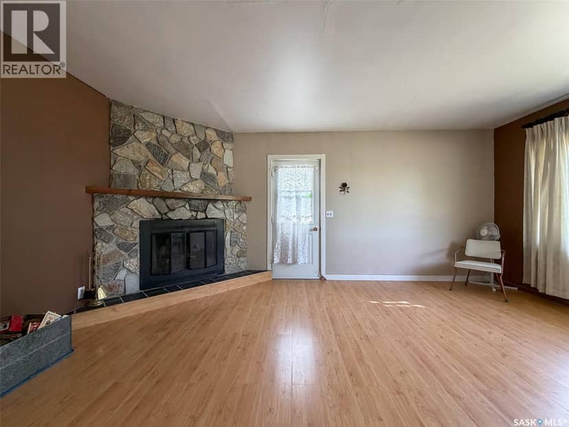 108 1st STREET E, Climax, photo 6