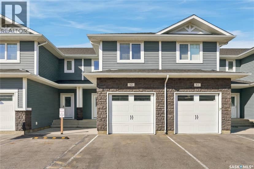 52 115 Veltkamp CRESCENT — photo 1 of 40