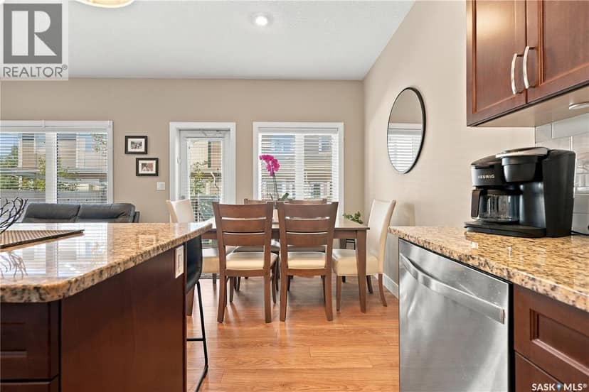 52 115 Veltkamp CRESCENT — photo 17 of 40