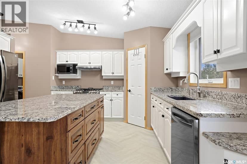 12 Stern PLACE — photo 13 of 40