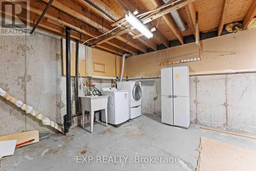 38 - 820 Cahill Drive W — photo 27 of 28