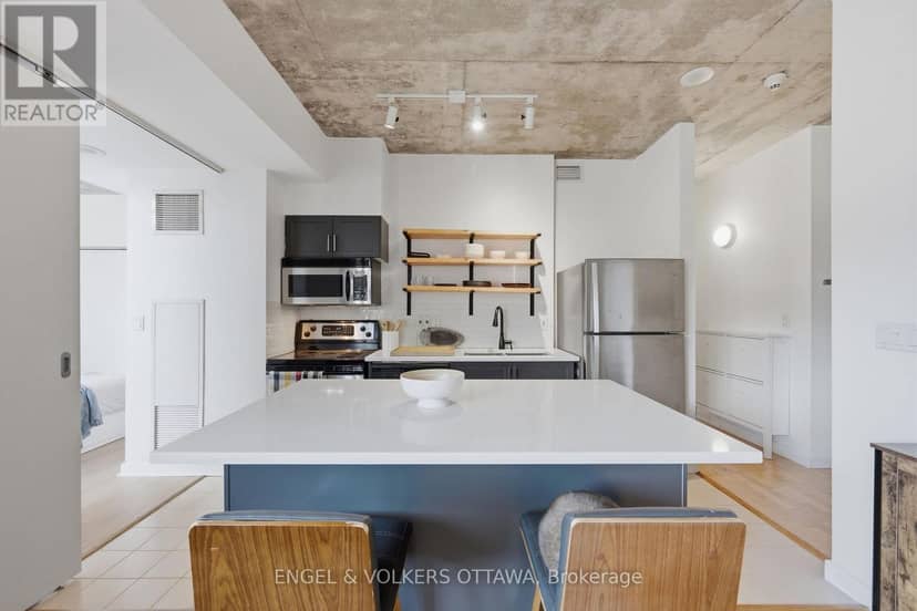 207 - 180 York Street — photo 12 of 34