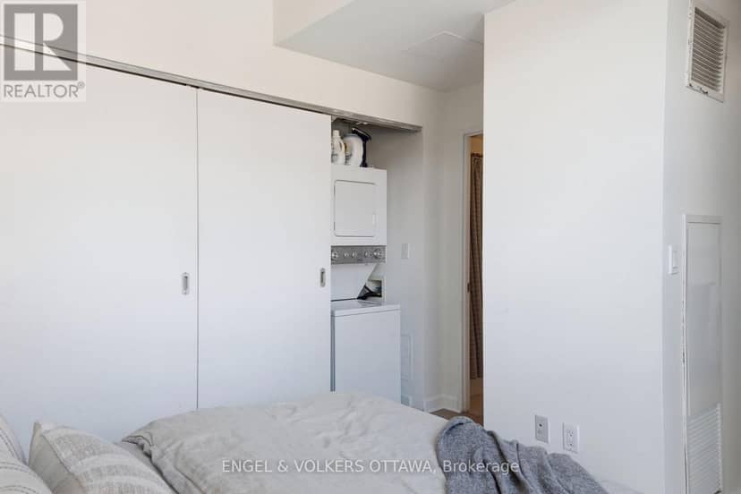 207 - 180 York Street — photo 21 of 34