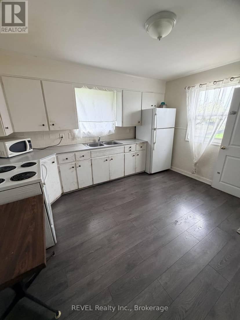 5974 Scott Street E — photo 7 of 10