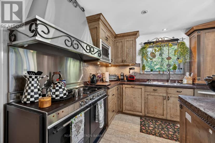 21 Fifeshire Road, Toronto, photo 7