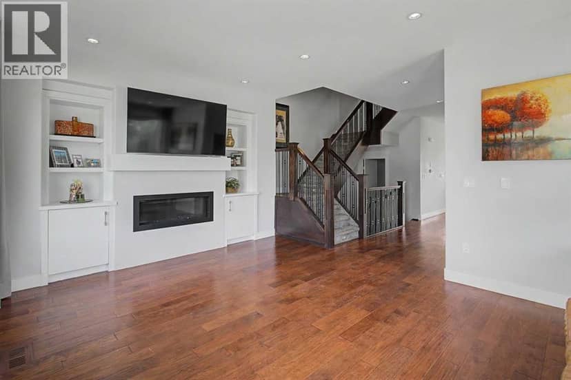 4640 15 Avenue NW, Calgary, photo 2