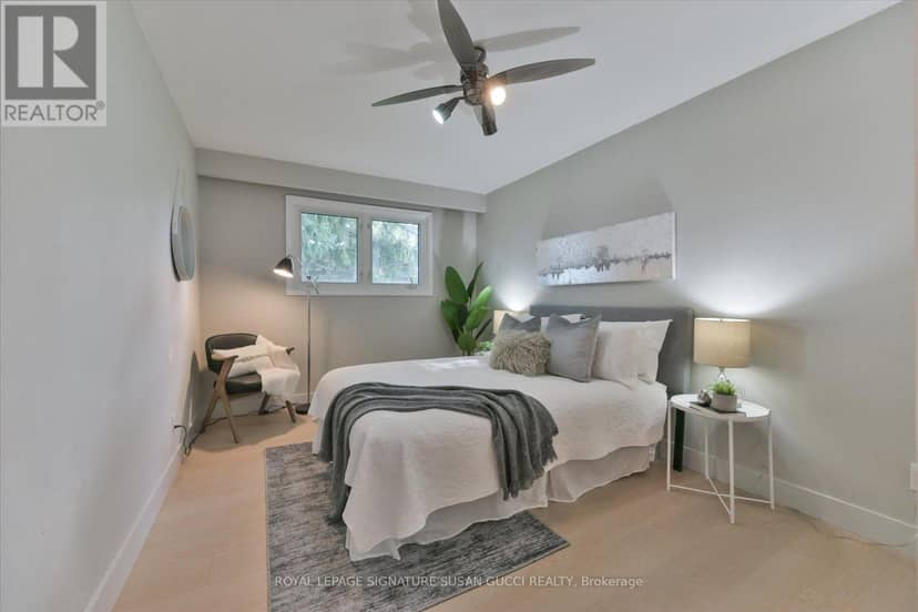 16 Squires Avenue — photo 23 of 40