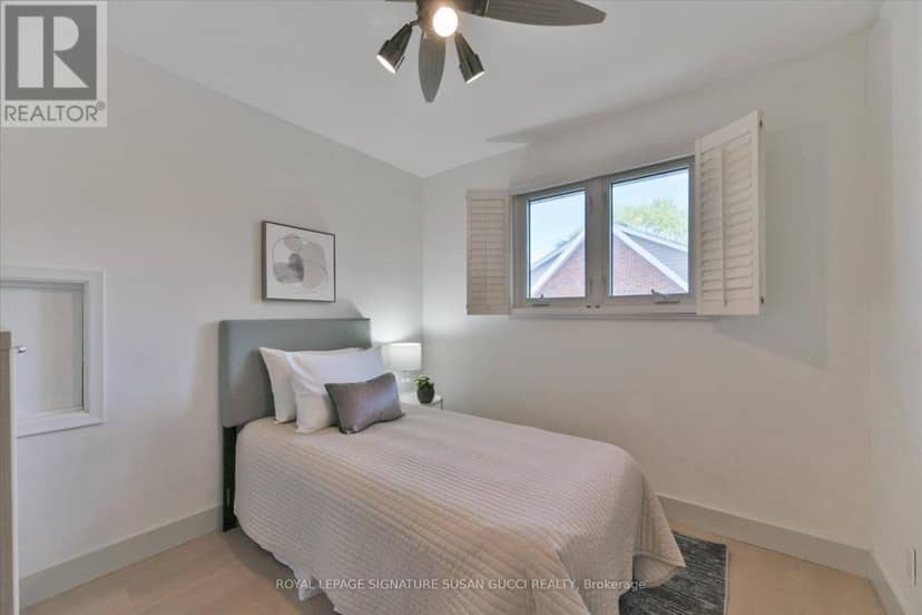 16 Squires Avenue — photo 24 of 40