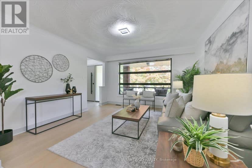16 Squires Avenue, Toronto, photo 7