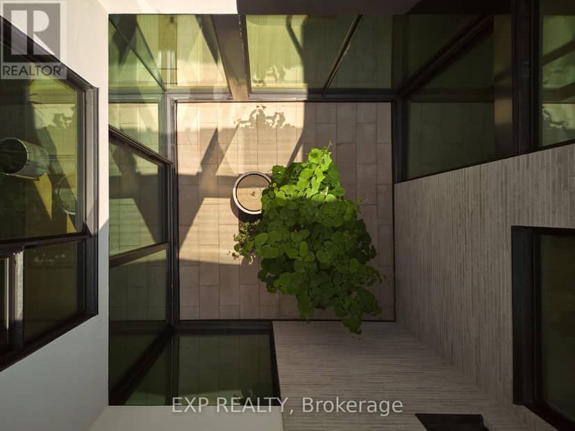 105 Park Crescent — photo 18 of 40