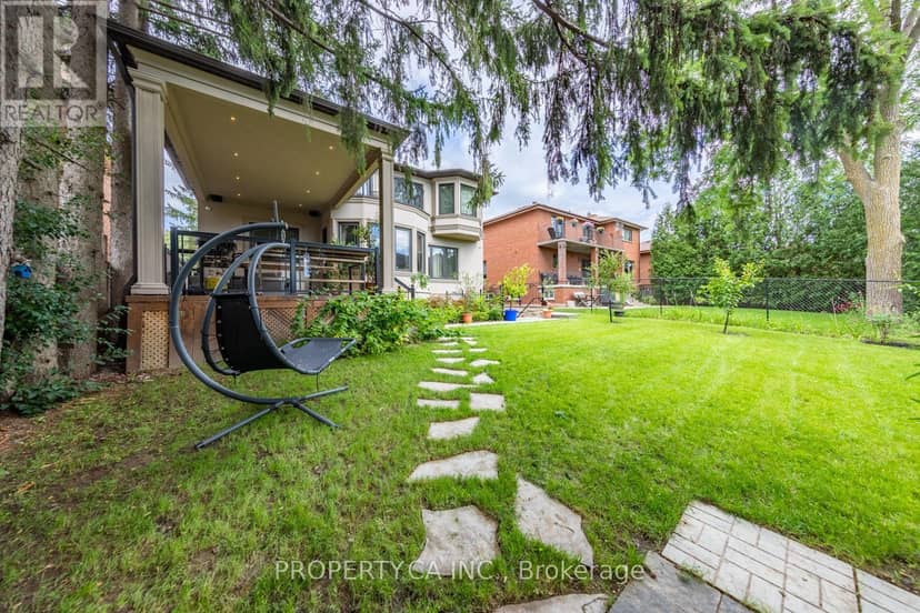 109 Oxford Street — photo 8 of 40