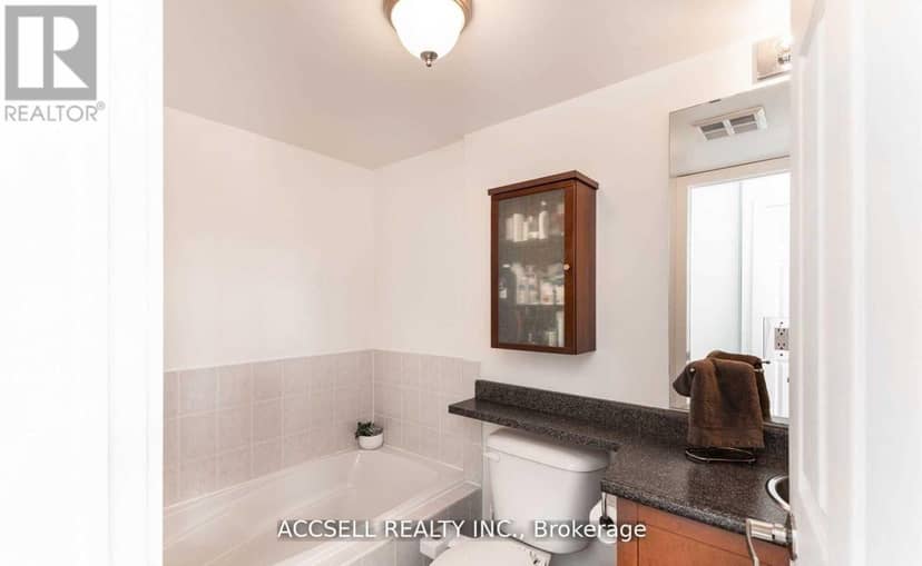 229 - 3400 Lake Shore Boulevard W — photo 12 of 16