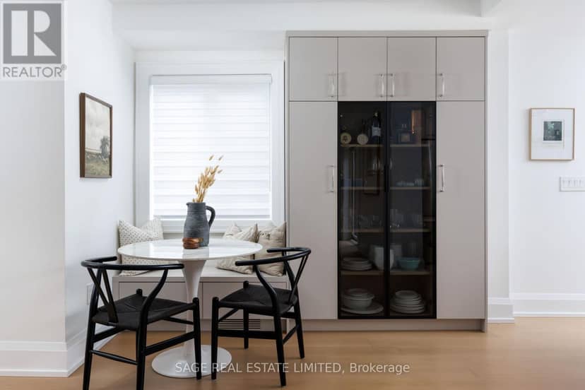 872 Royal York Road — photo 16 of 40