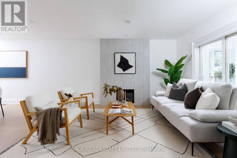 872 Royal York Road — photo 6 of 40