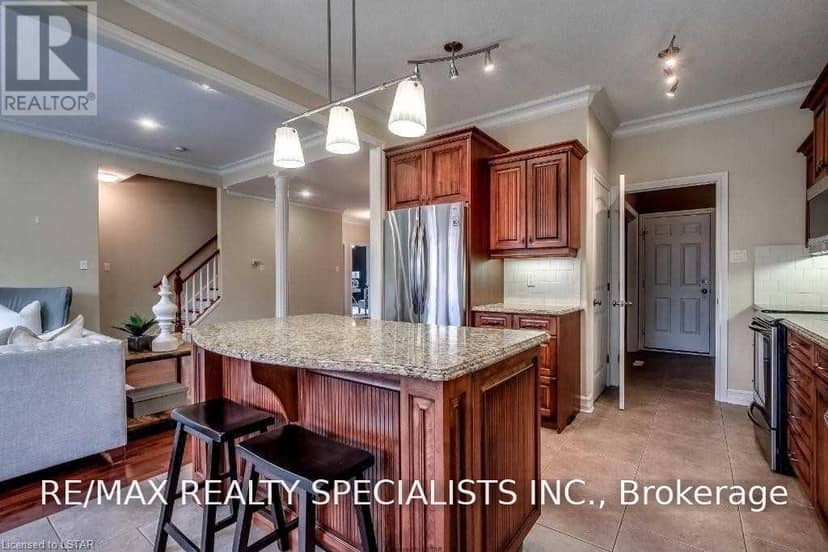 404 South Carriage Way — photo 14 of 29