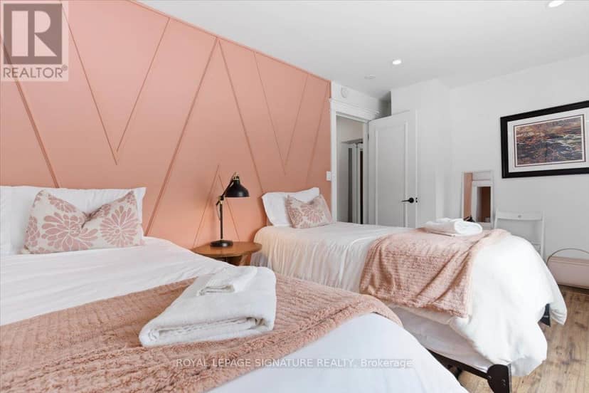 42 York Street — photo 11 of 36
