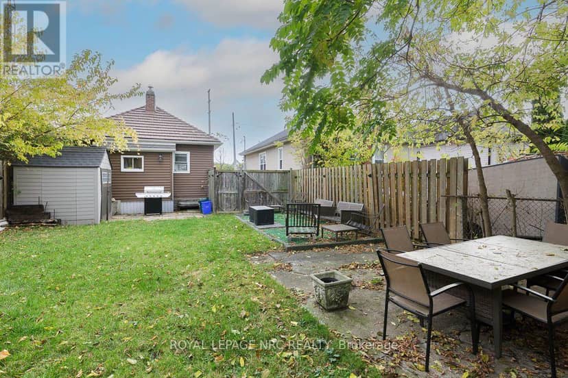 241 Vine Street — photo 18 of 19