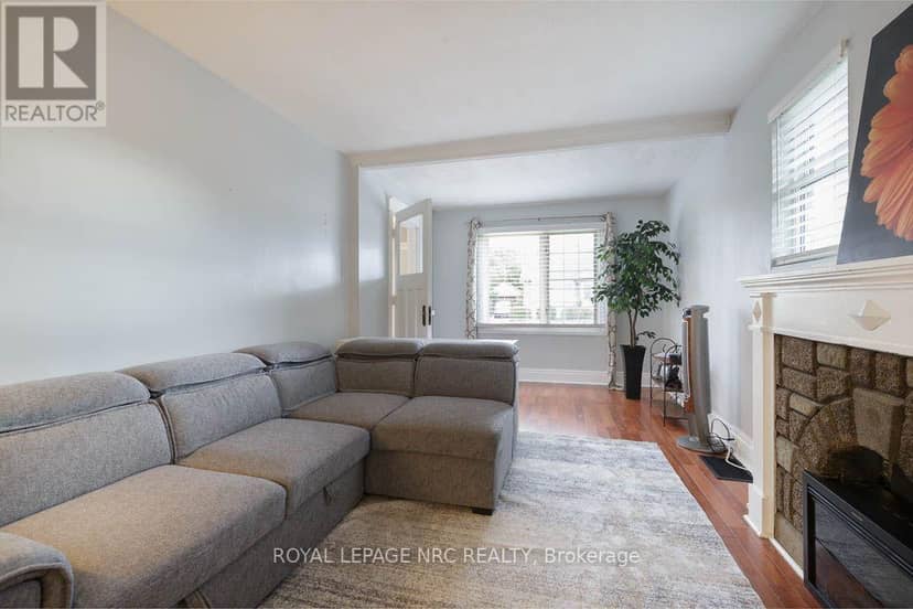 241 Vine Street — photo 9 of 19